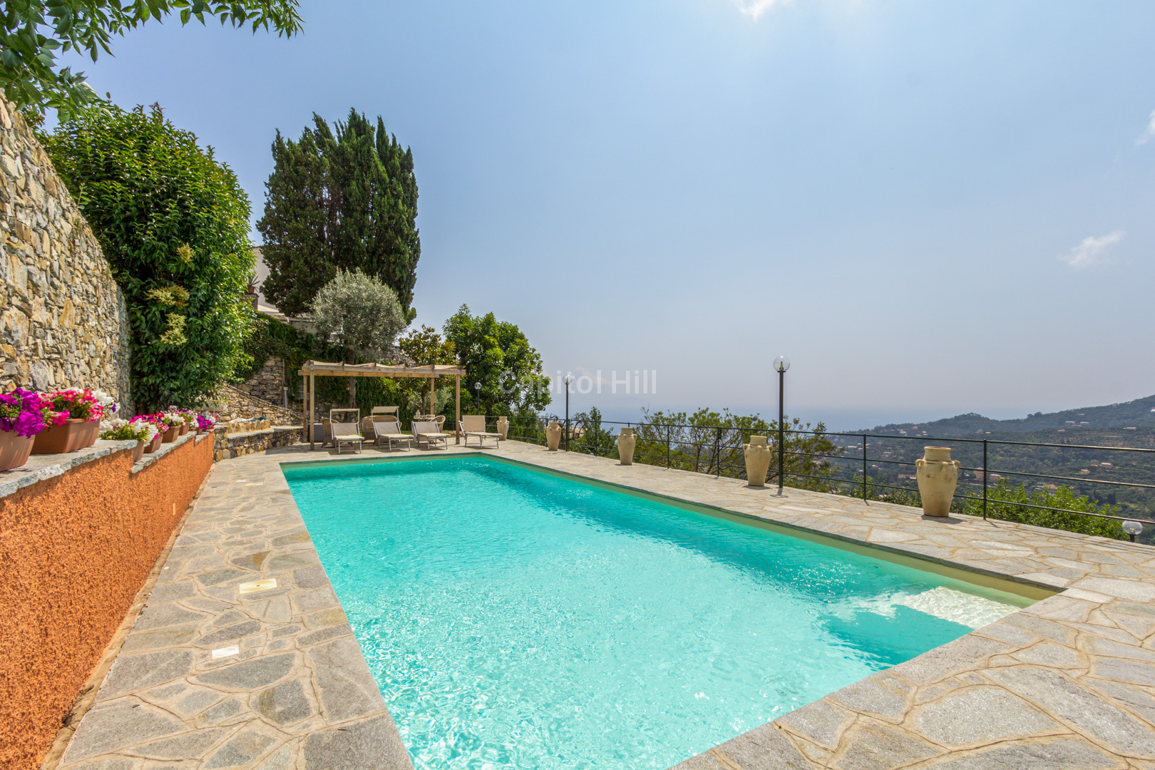 15-villa-vendita-san-lorenzo-piscina2