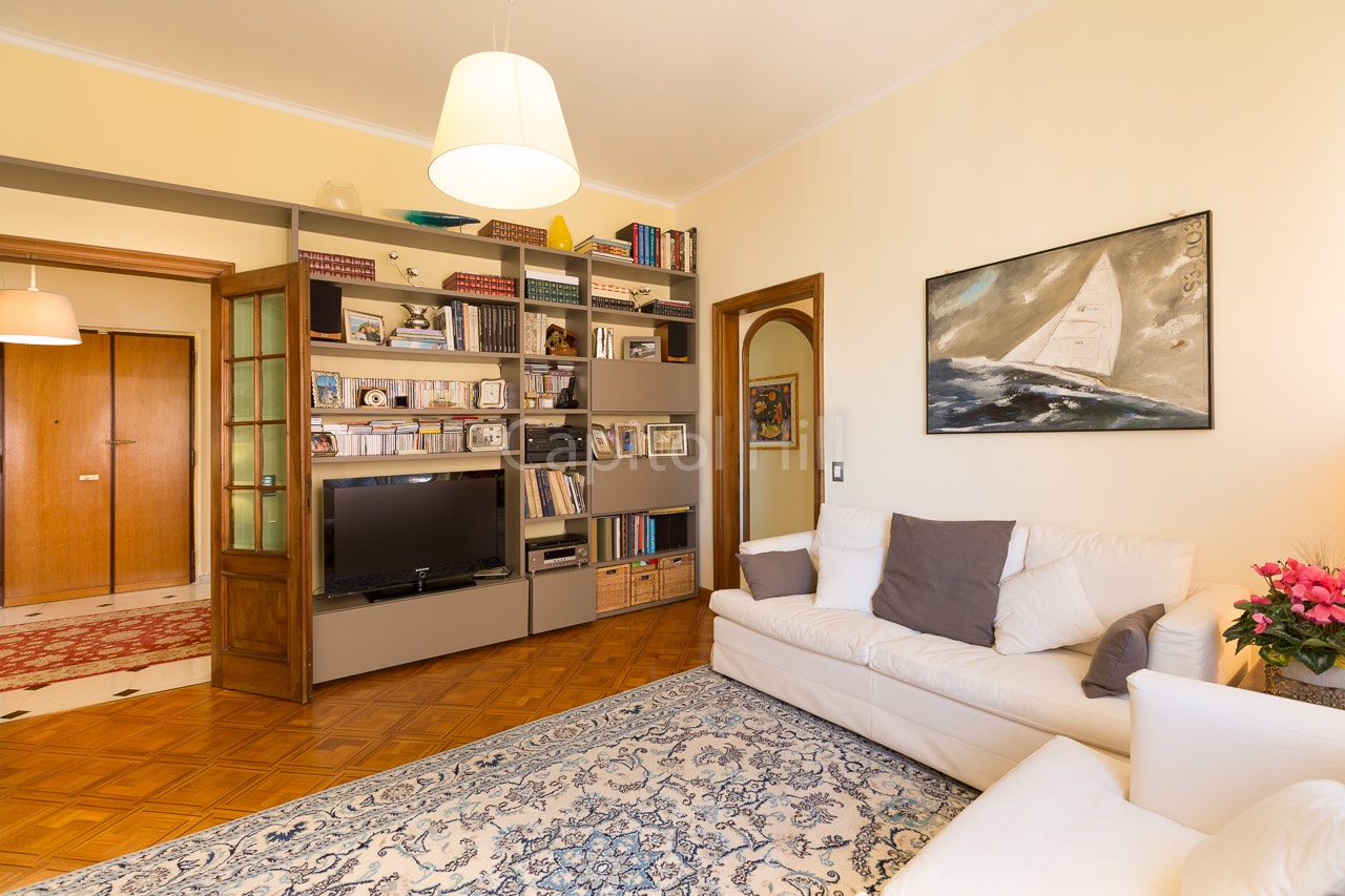 Compro vendo casa a genova albaro the capitol hill Soggiorno 9 mq